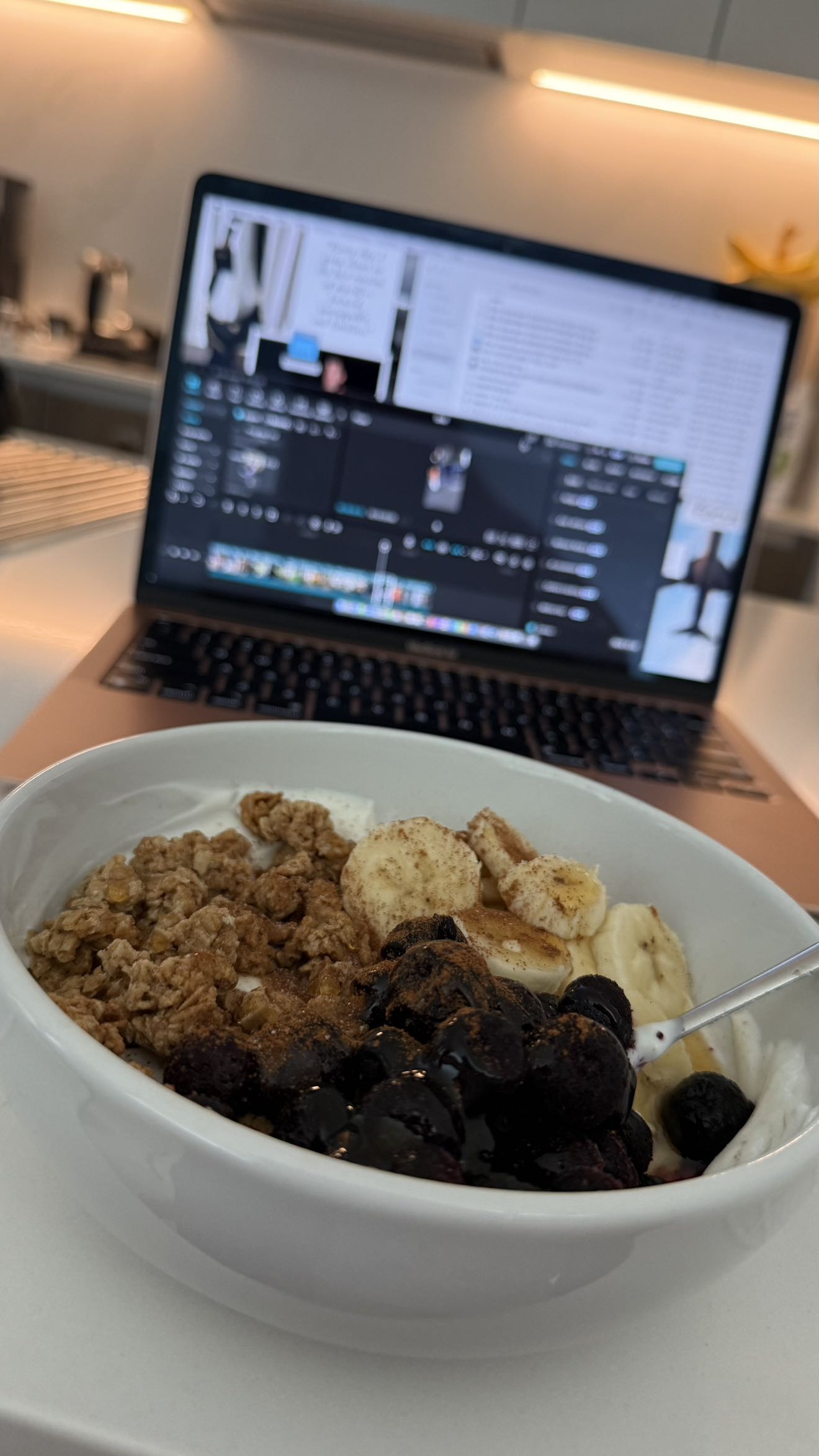 meelahrobbins snapchat image archive image