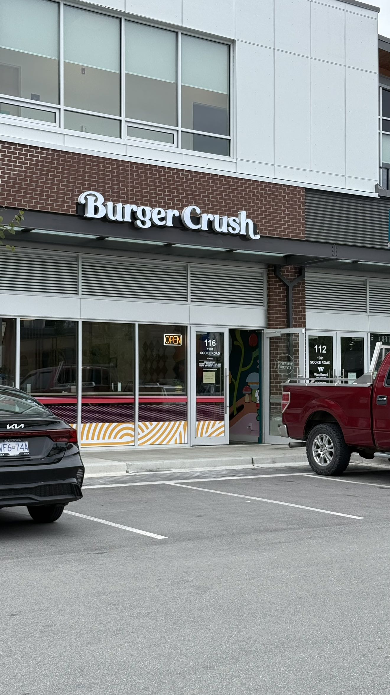 meelahrobbins snapchat image archive image