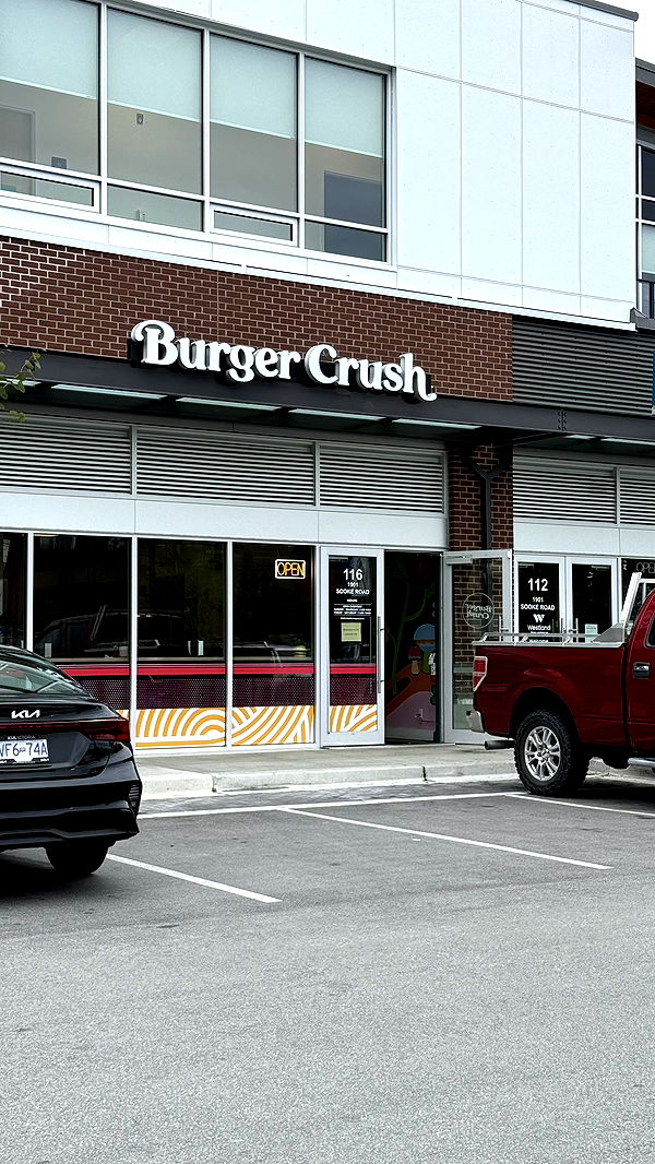 meelahrobbins image ~ Altpins