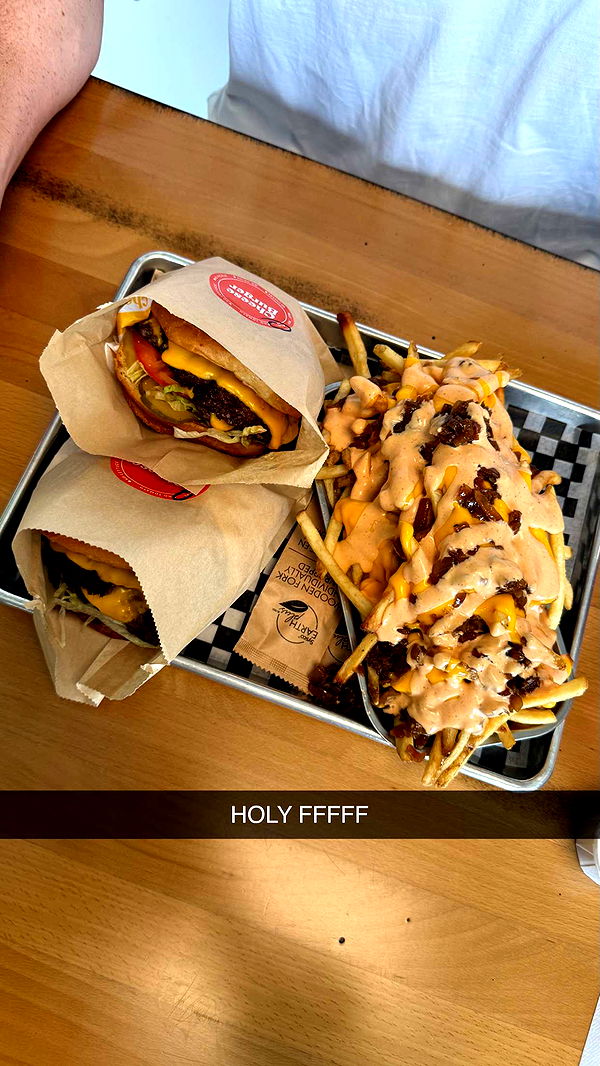 meelahrobbins image ~ Altpins