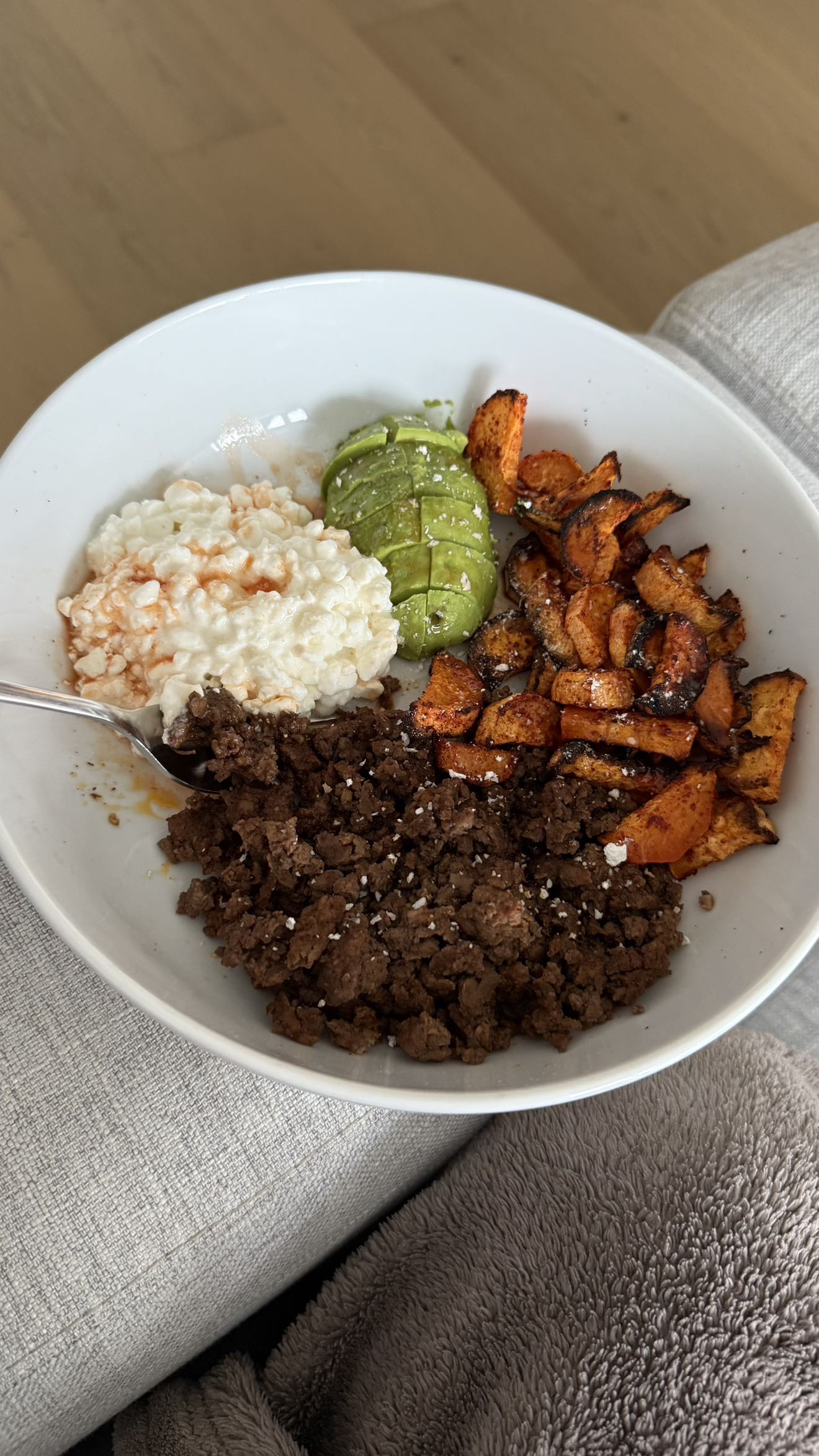 meelahrobbins snapchat image archive image