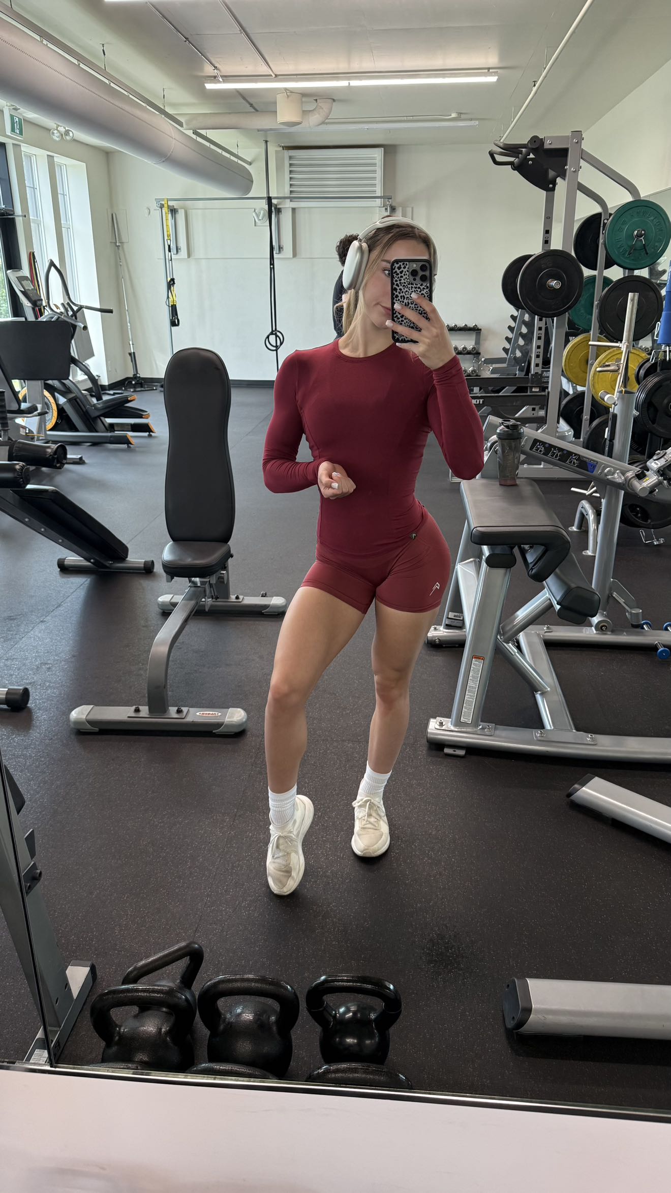 meelahrobbins snapchat image archive image