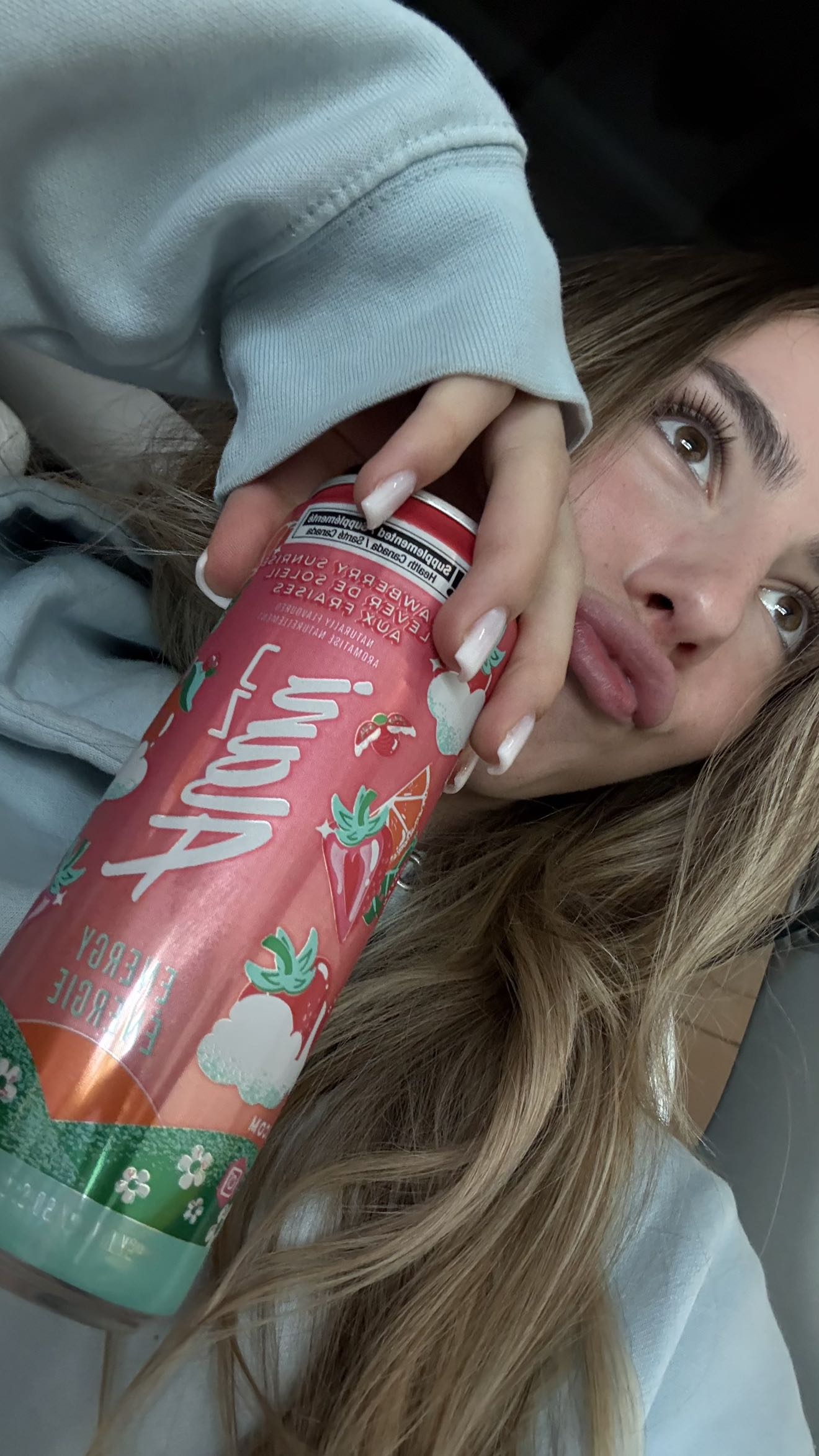 meelahrobbins snapchat image archive image