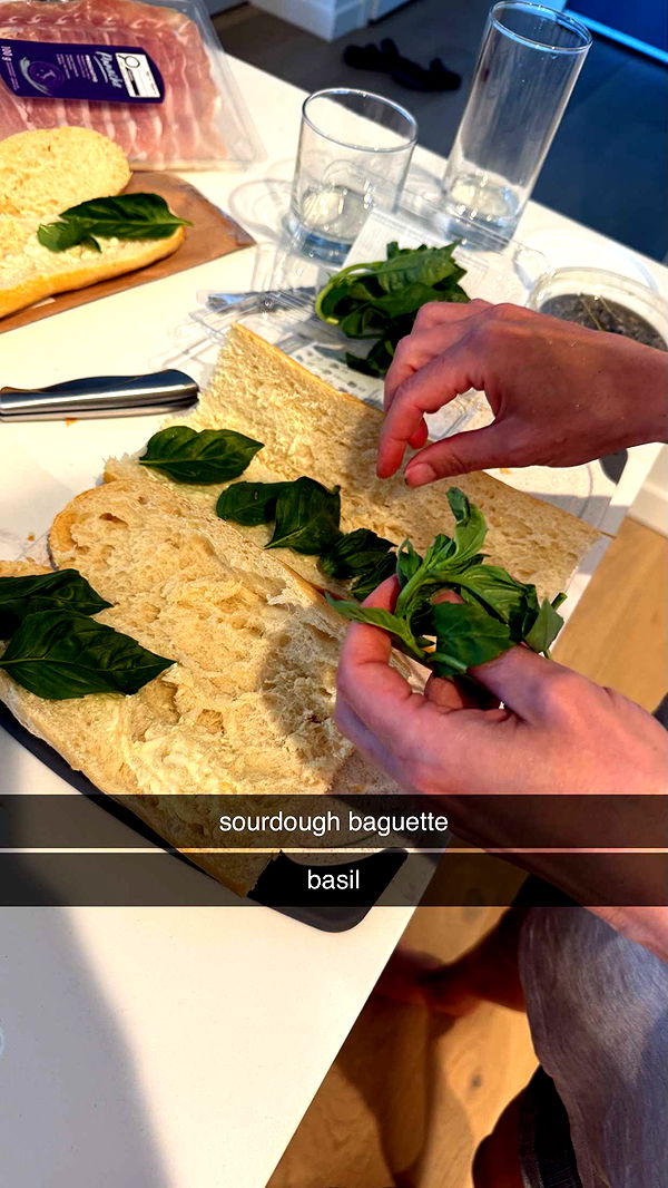 meelahrobbins image ~ Altpins