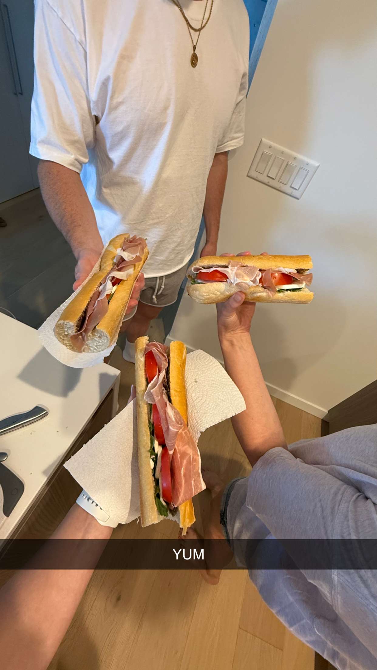 meelahrobbins snapchat image archive image