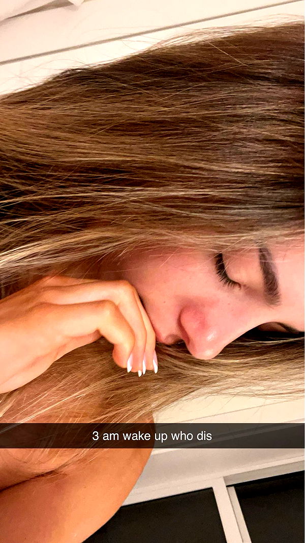 meelahrobbins image ~ Altpins