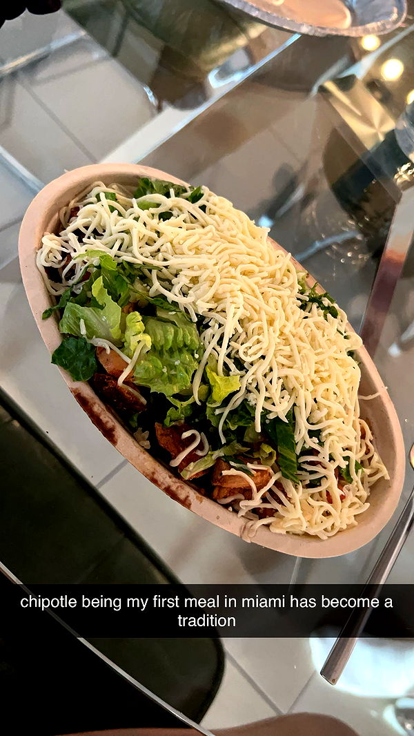 meelahrobbins image ~ Altpins