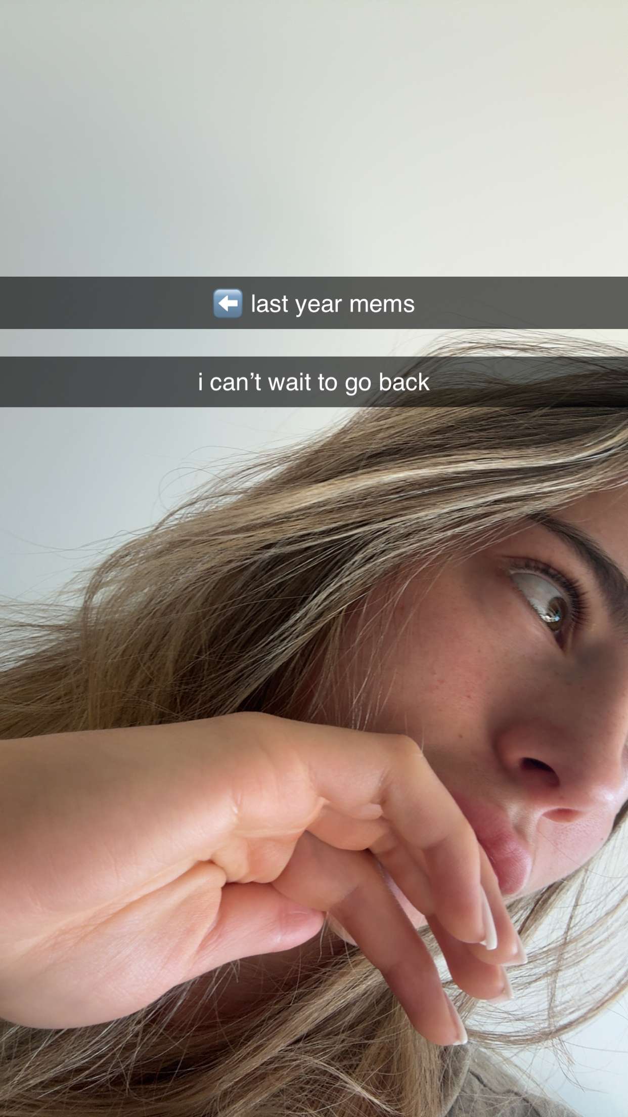 meelahrobbins snapchat image archive image