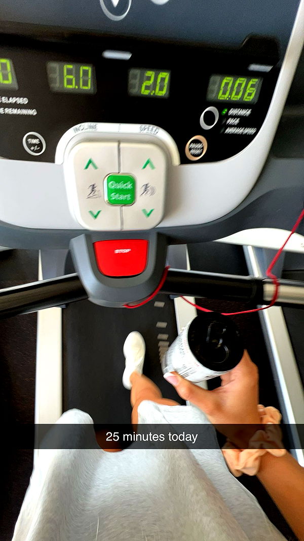 meelahrobbins image ~ Altpins