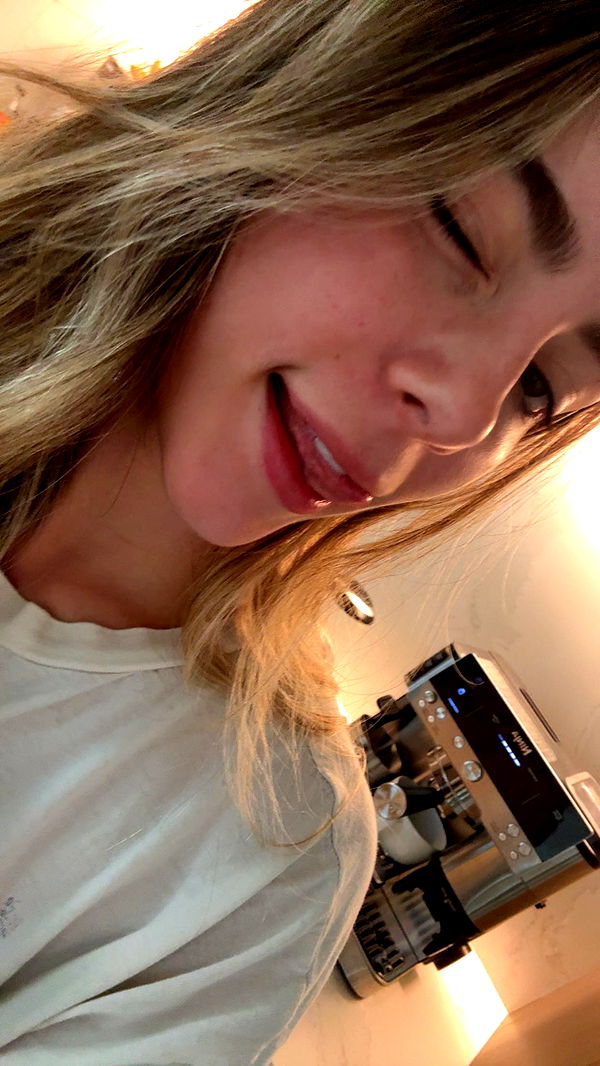 meelahrobbins image ~ Altpins