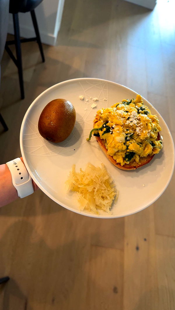 meelahrobbins image ~ Altpins