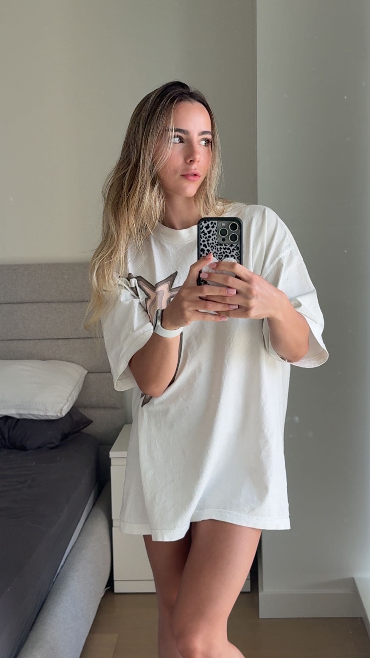 meelahrobbins snapchat image archive image