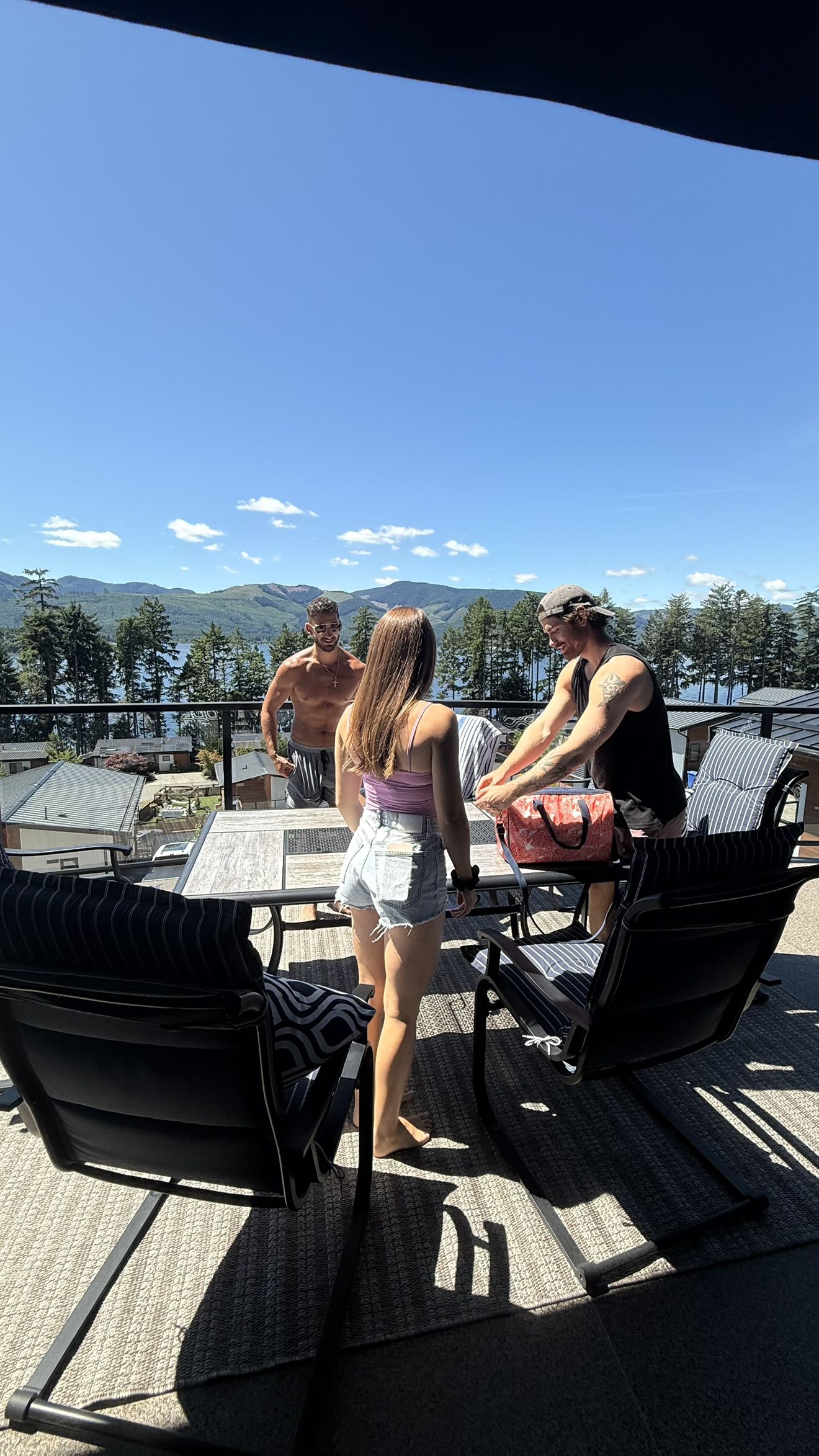 meelahrobbins snapchat image archive image