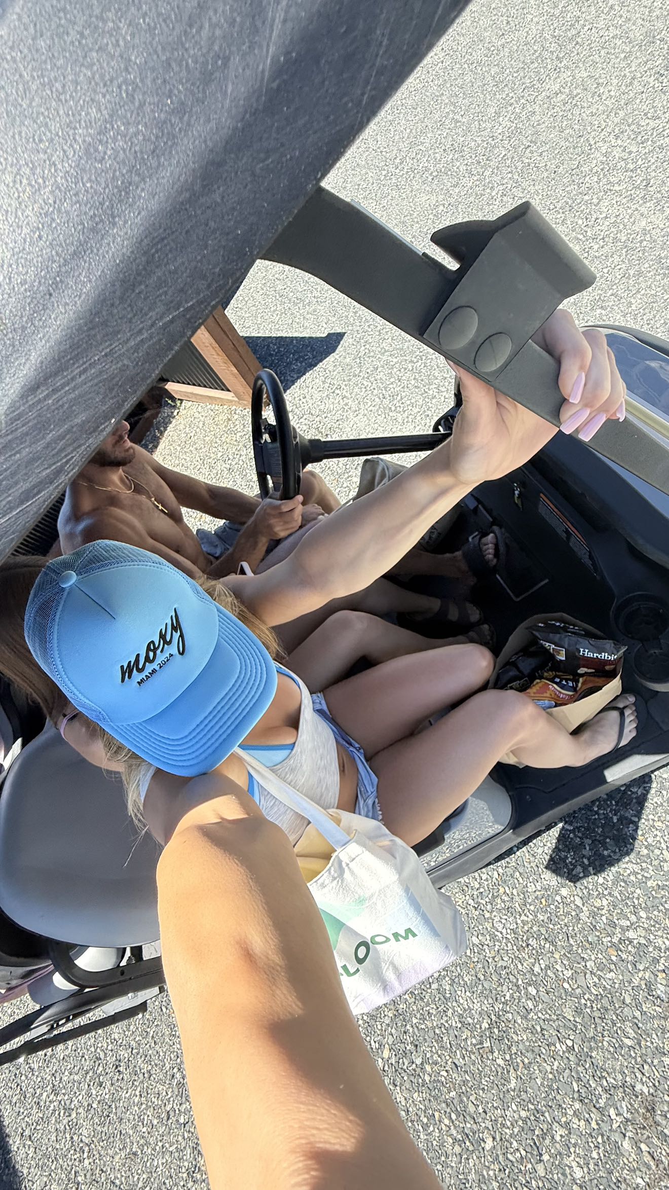 meelahrobbins snapchat image archive image