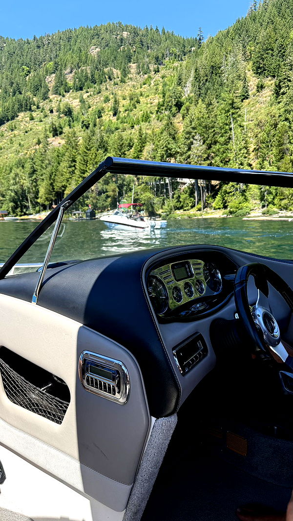 meelahrobbins image ~ Altpins