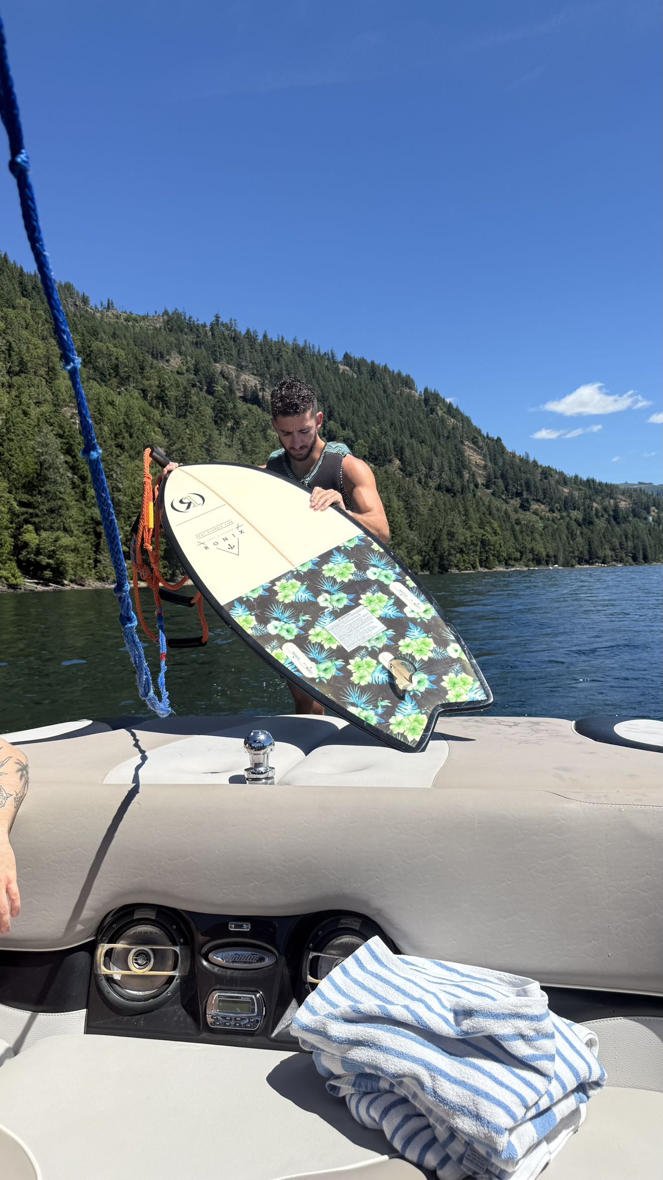 meelahrobbins snapchat image archive image