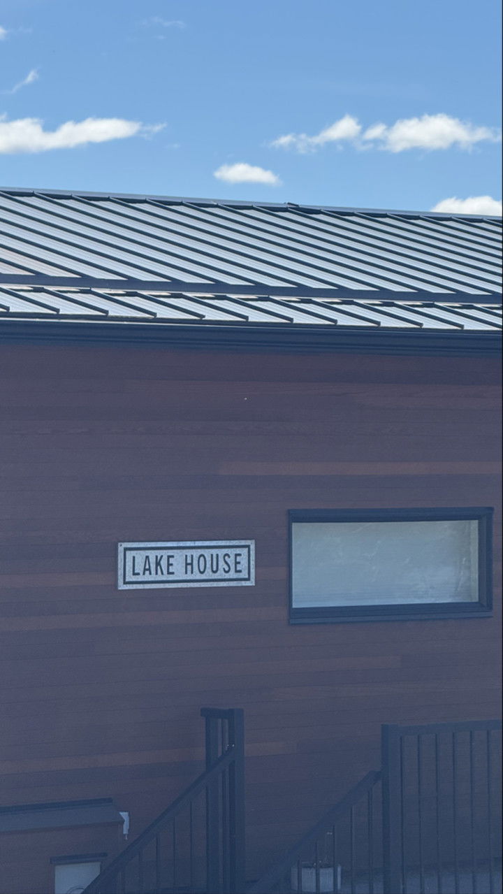 meelahrobbins snapchat image archive image