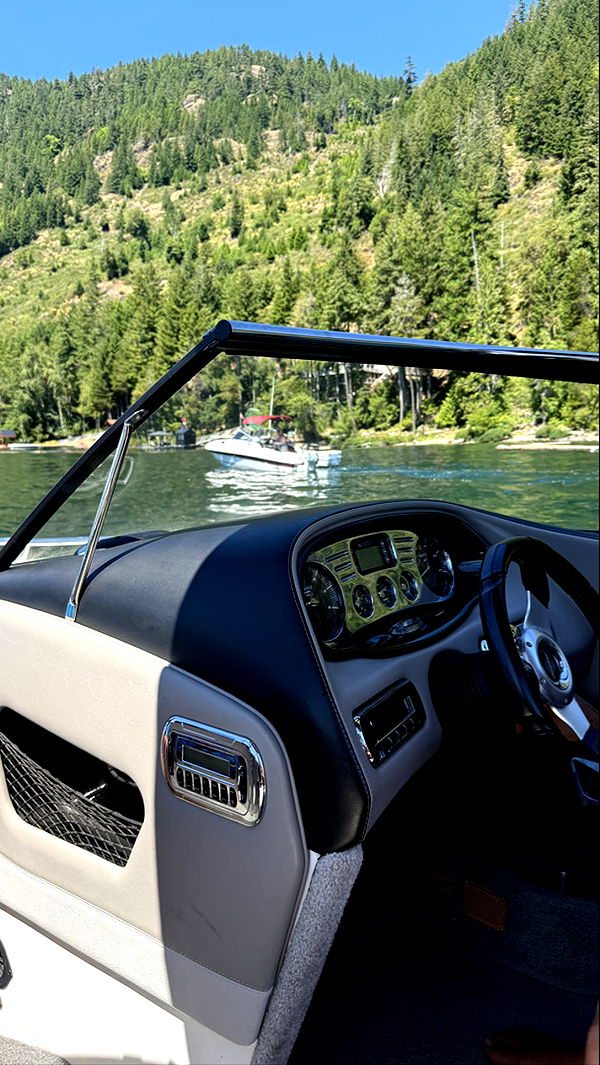 meelahrobbins image ~ Altpins