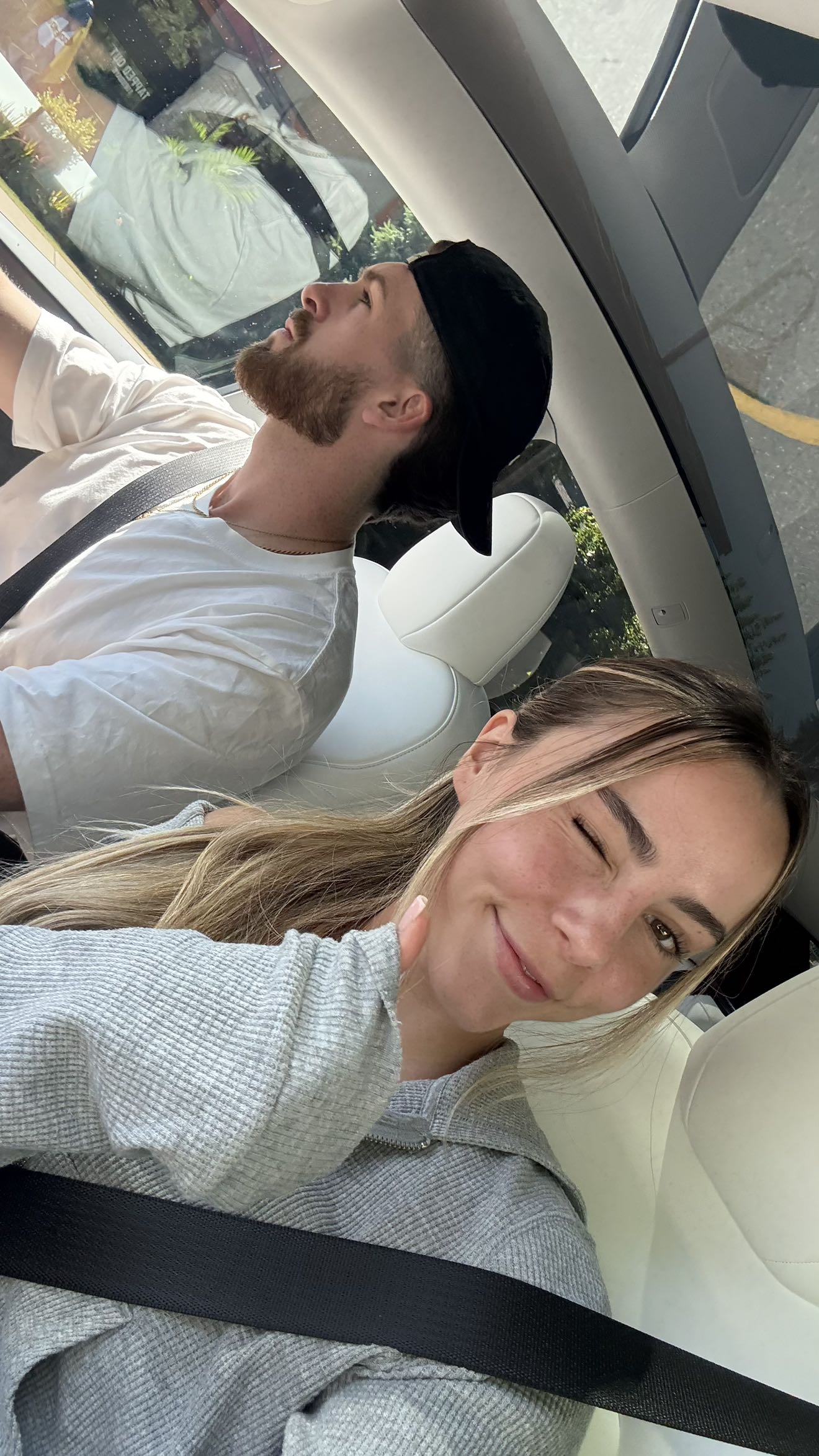 meelahrobbins snapchat image archive image