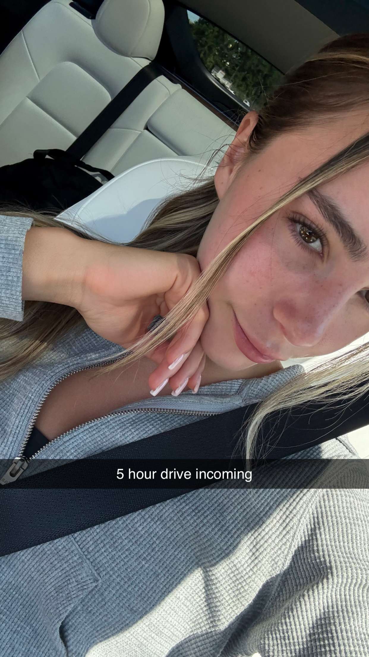 meelahrobbins snapchat image archive image