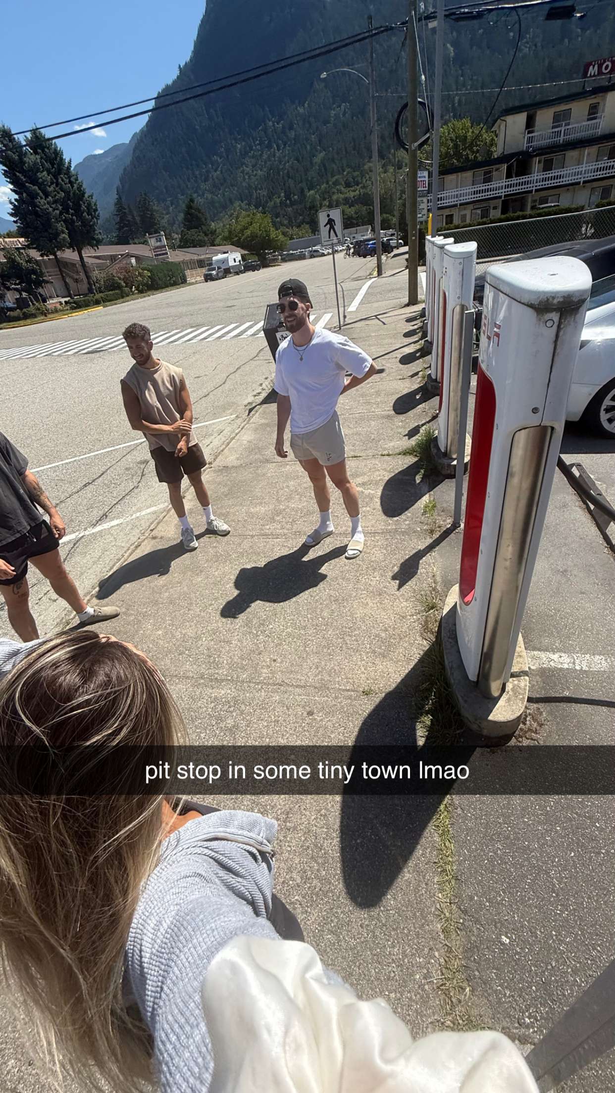 meelahrobbins snapchat image archive image