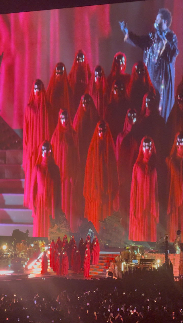 meelahrobbins snapchat image archive image