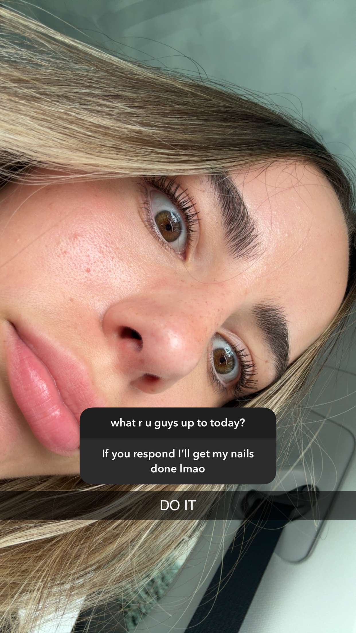 meelahrobbins snapchat image archive image