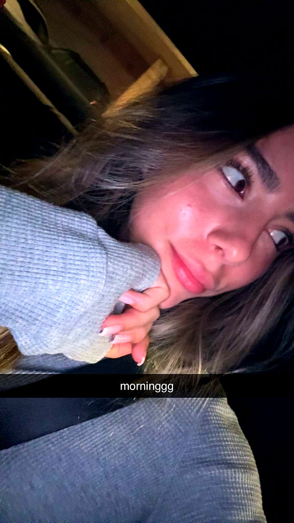 meelahrobbins image ~ Altpins