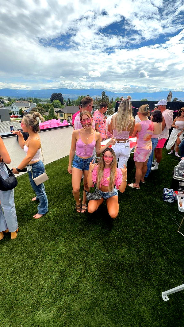 meelahrobbins image ~ Altpins