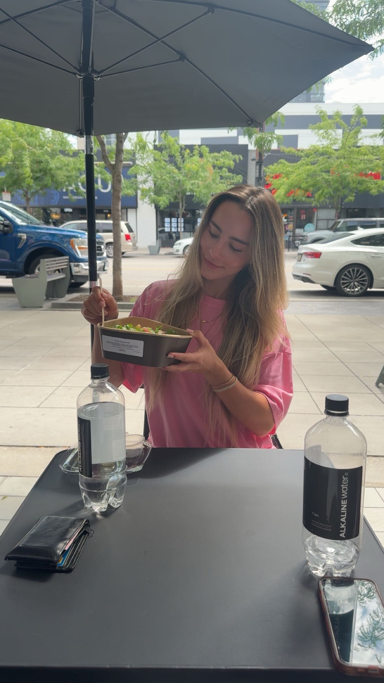 meelahrobbins snapchat image archive image