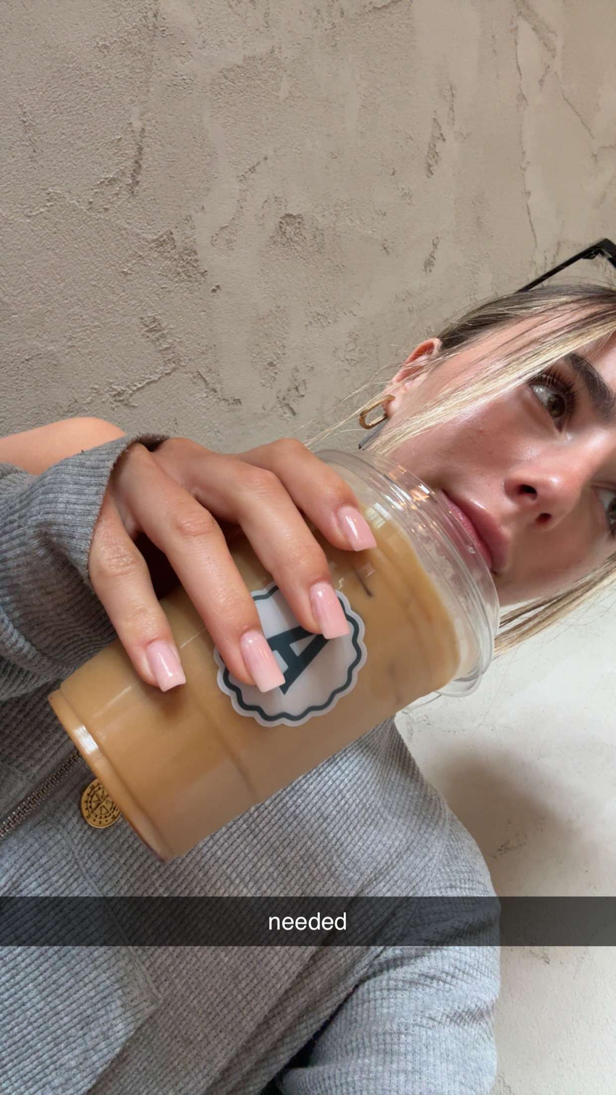 meelahrobbins snapchat image archive image