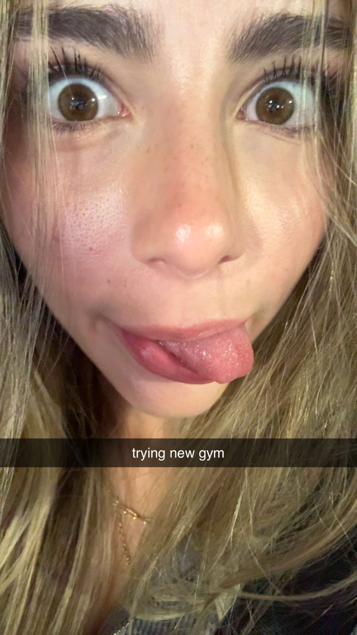 meelahrobbins snapchat image archive image