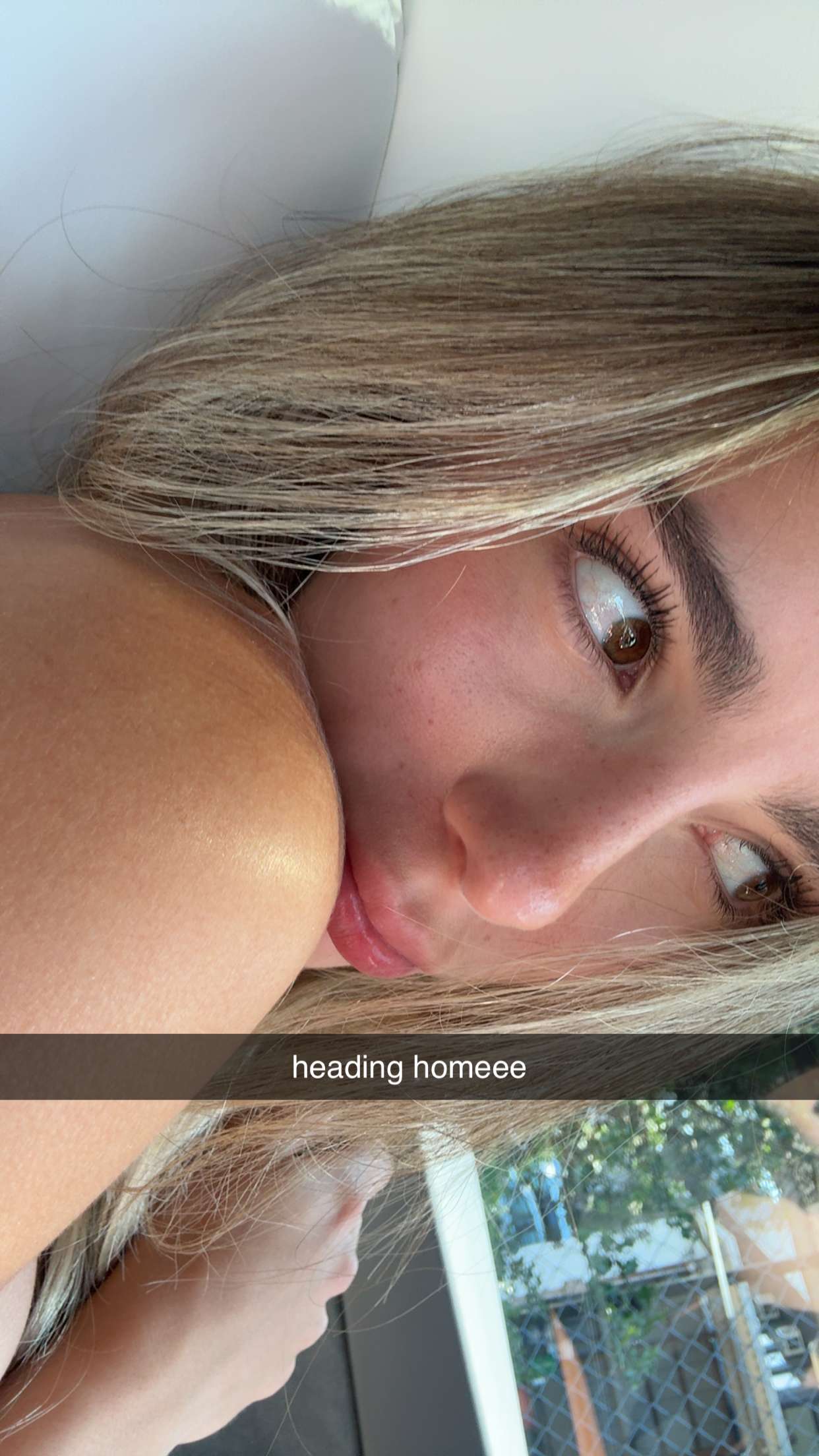 meelahrobbins snapchat image archive image