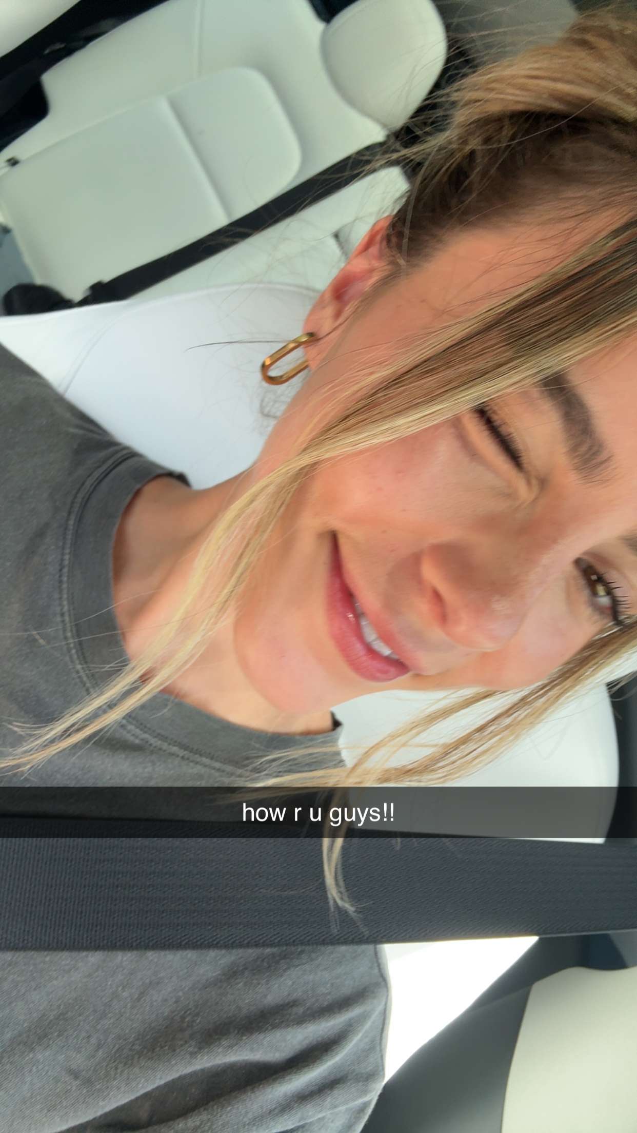 meelahrobbins snapchat image archive image