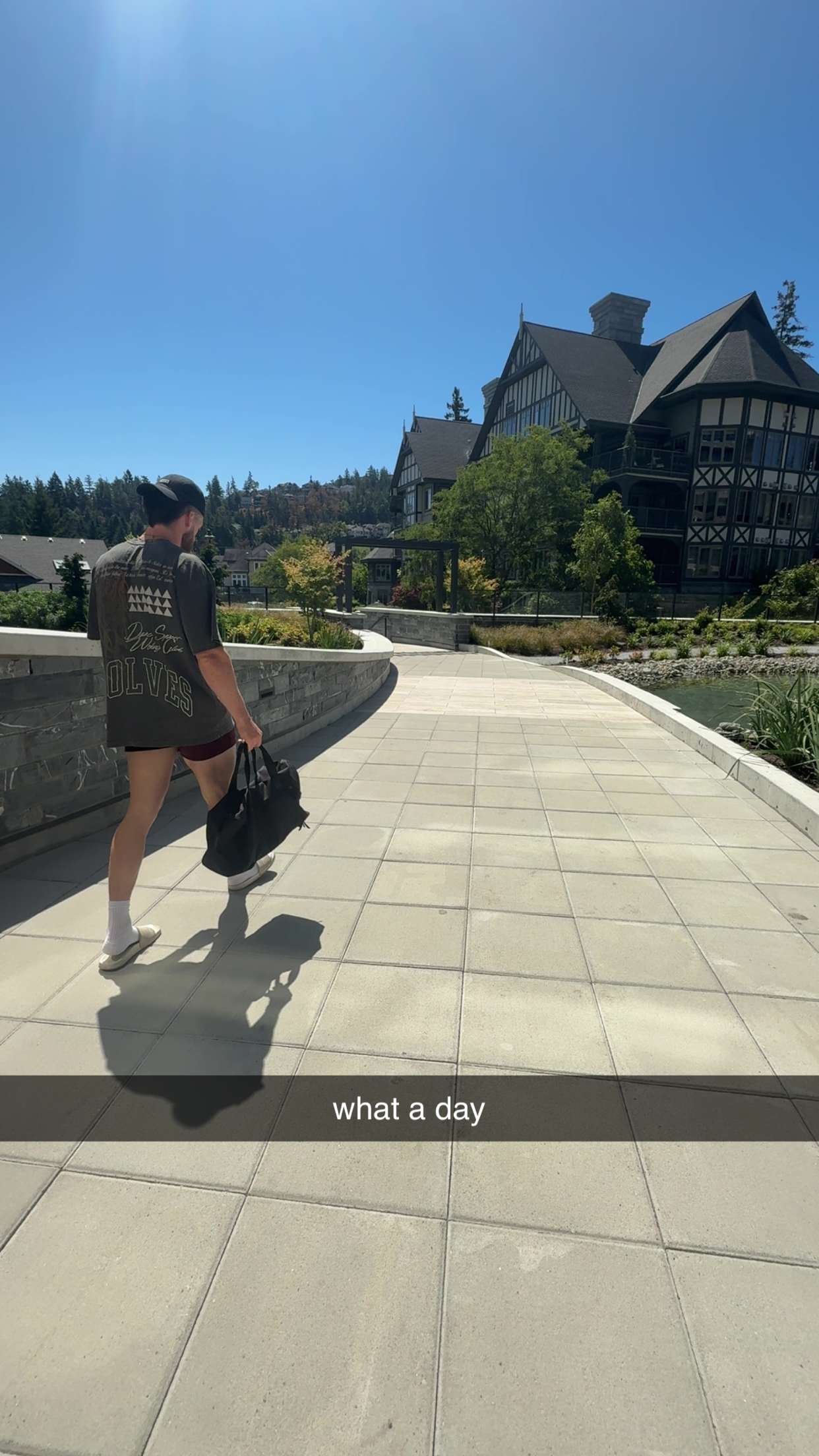 meelahrobbins snapchat image archive image