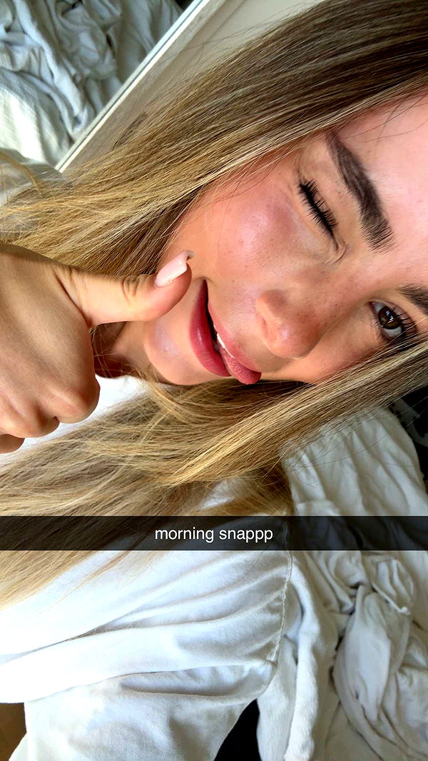 meelahrobbins image ~ Altpins