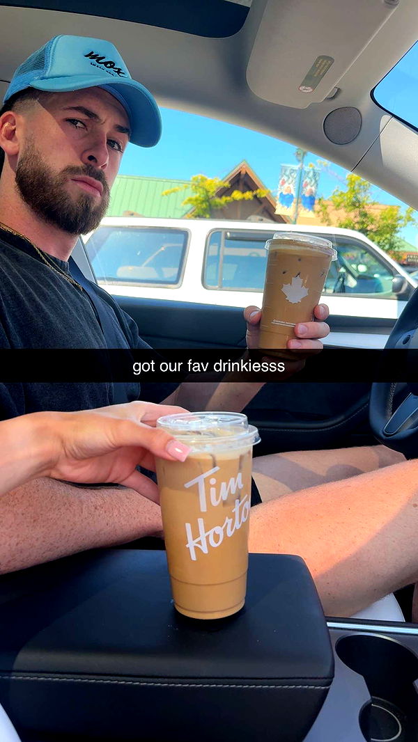 meelahrobbins image ~ Altpins