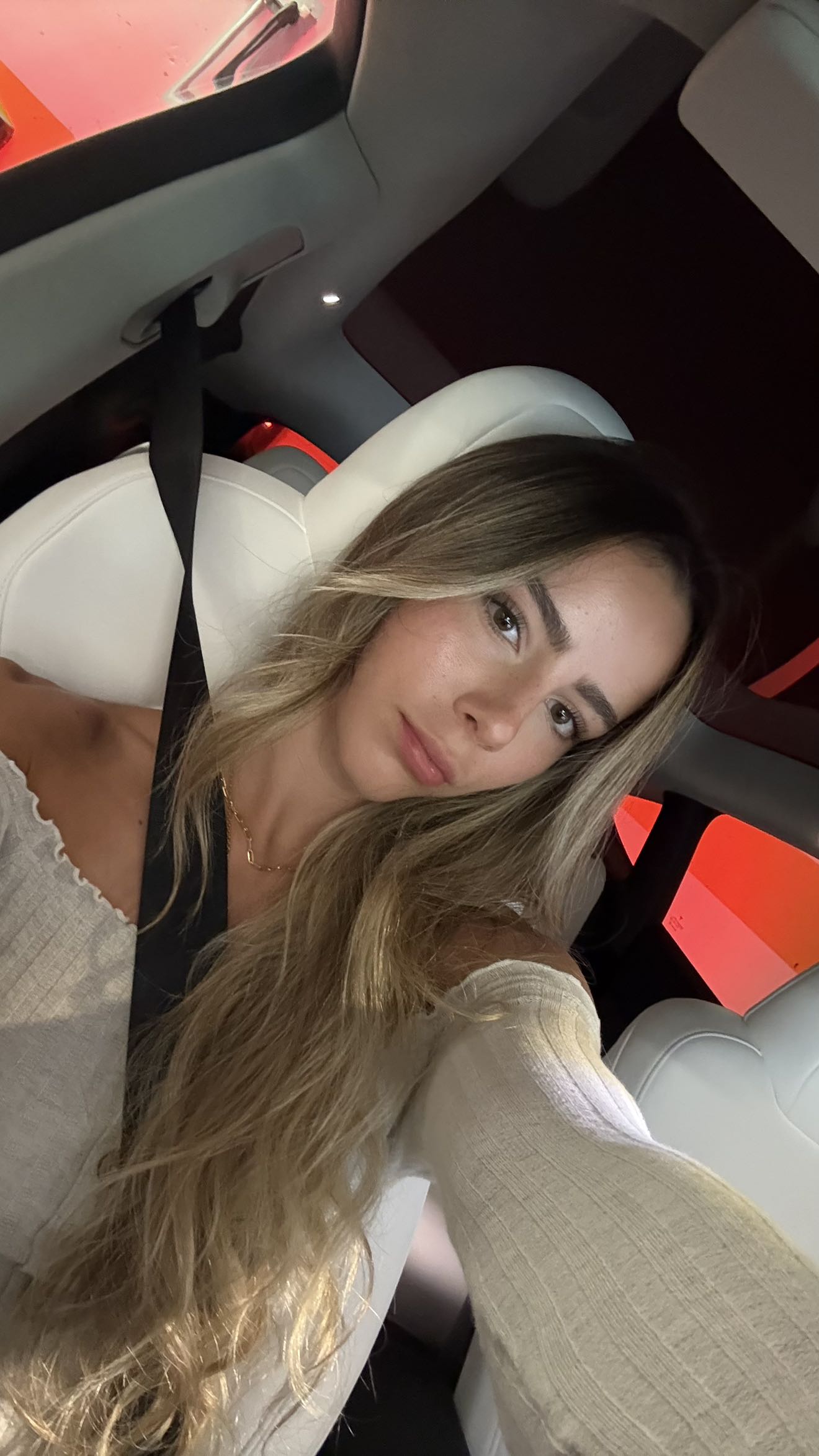 meelahrobbins snapchat image archive image