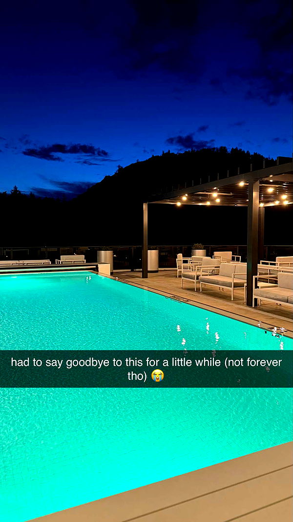 meelahrobbins image ~ Altpins