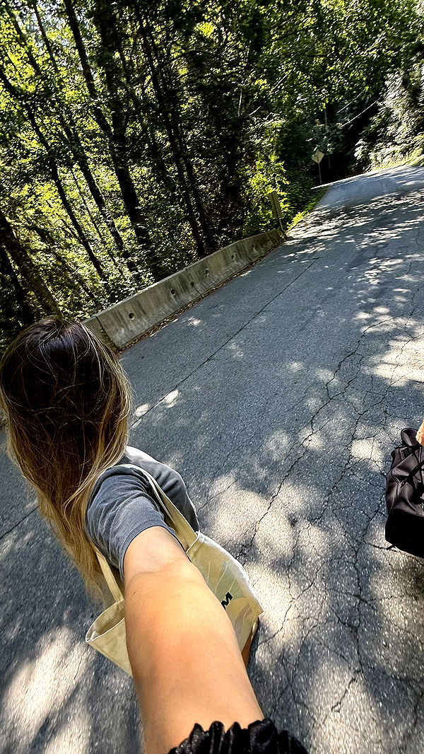 meelahrobbins image ~ Altpins