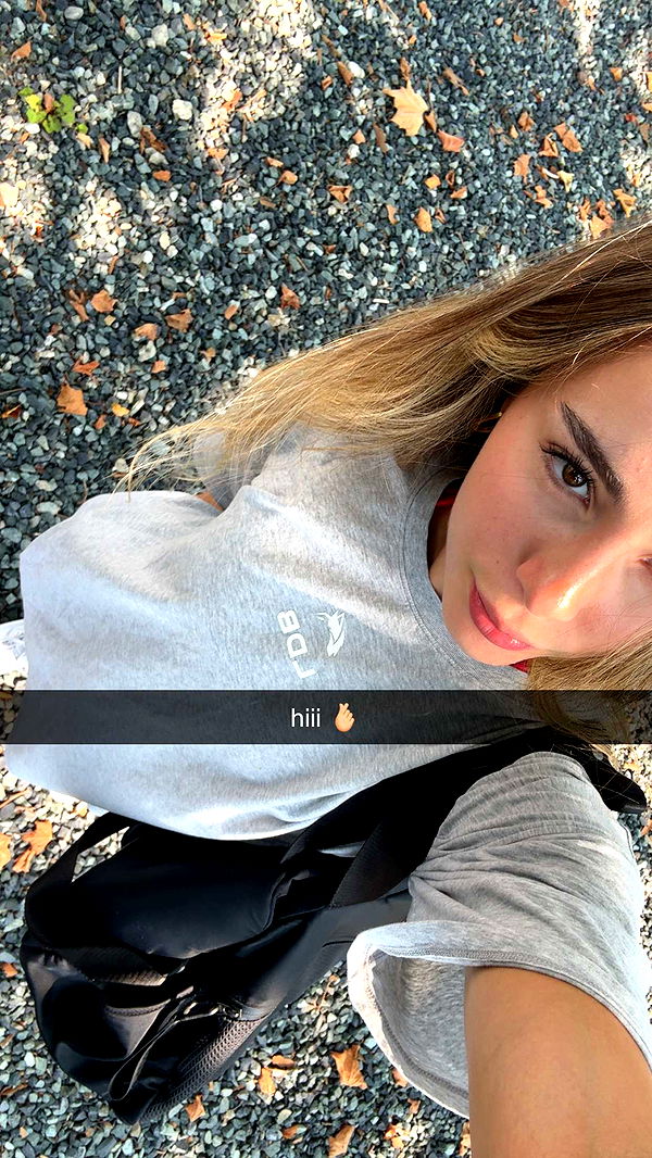 meelahrobbins image ~ Altpins