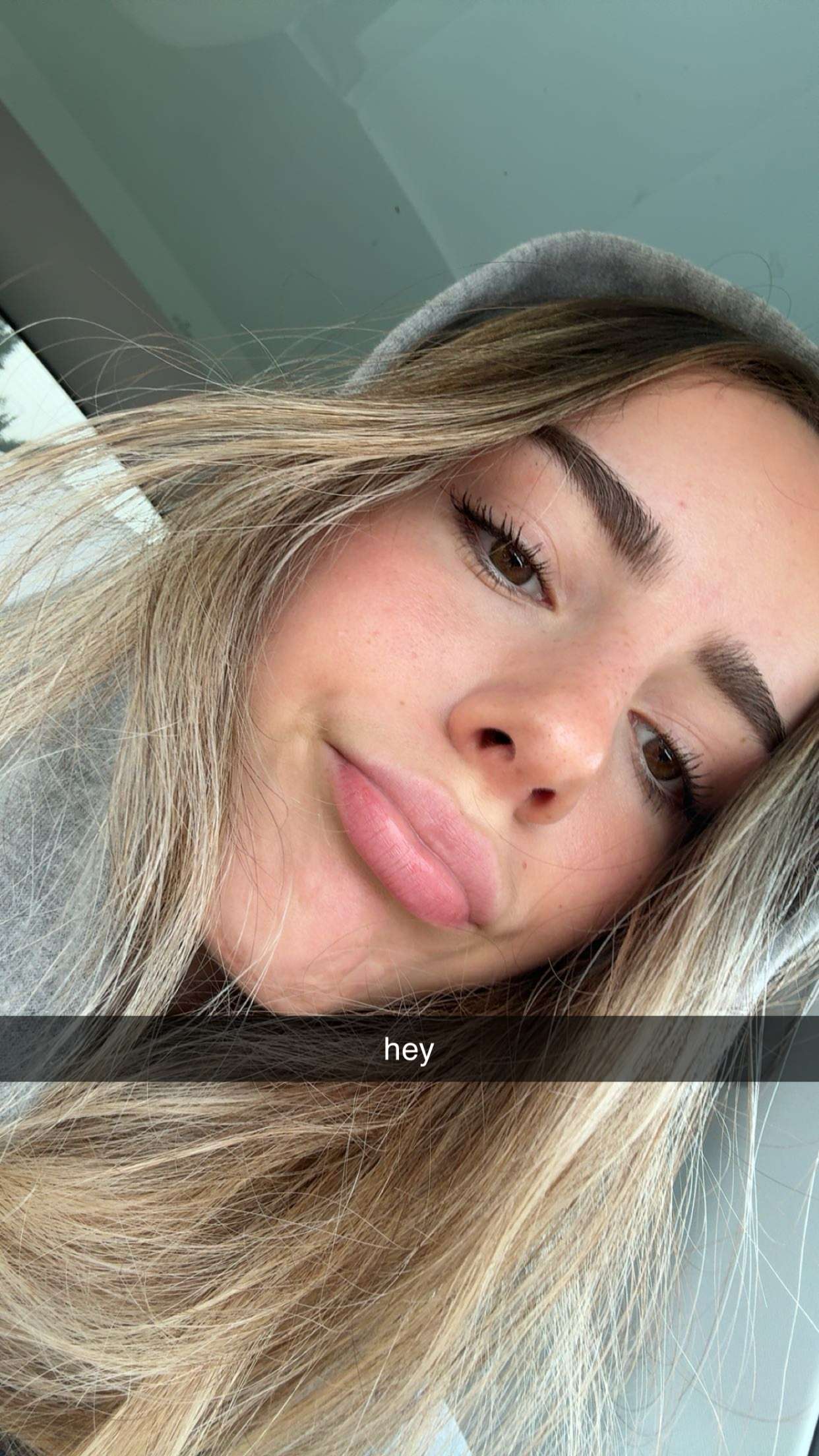 meelahrobbins snapchat image archive image