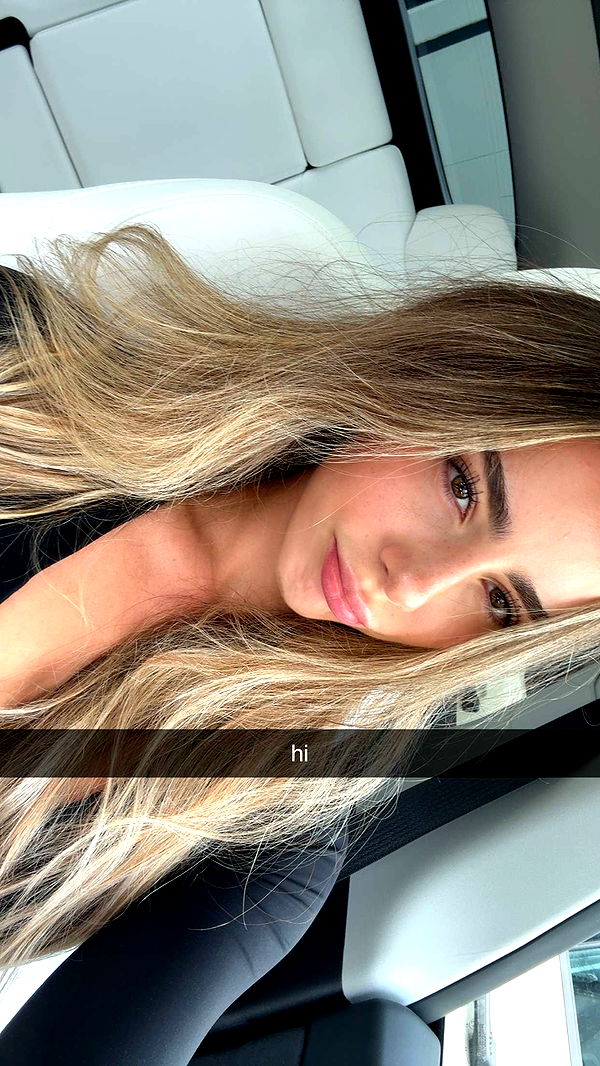 meelahrobbins image ~ Altpins