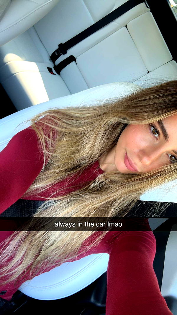 meelahrobbins image ~ Altpins