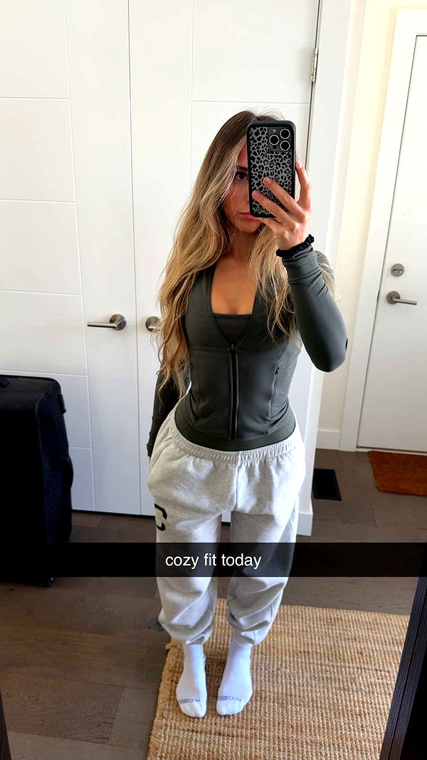 meelahrobbins image ~ Altpins