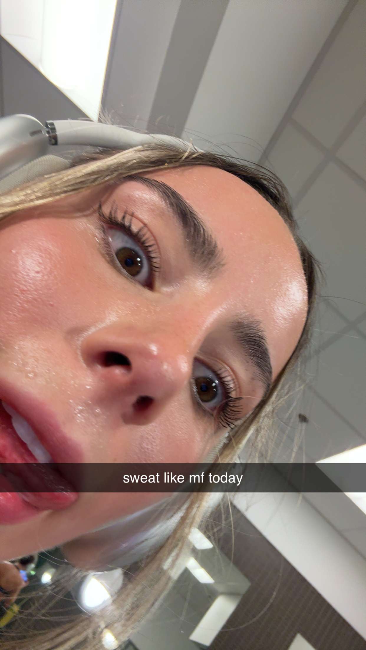 meelahrobbins snapchat image archive image