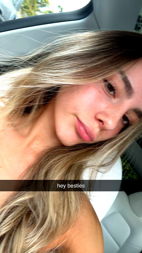 meelahrobbins image ~ Altpins