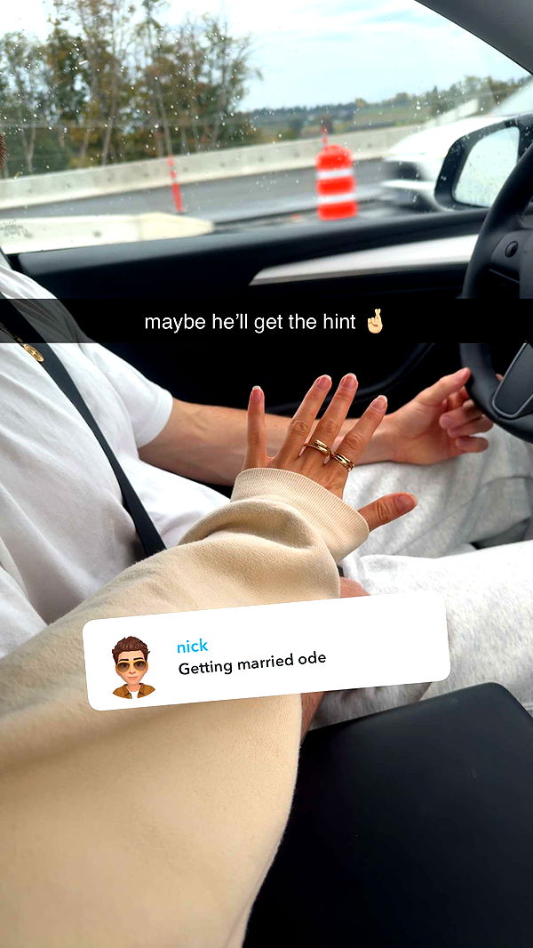 meelahrobbins image ~ Altpins