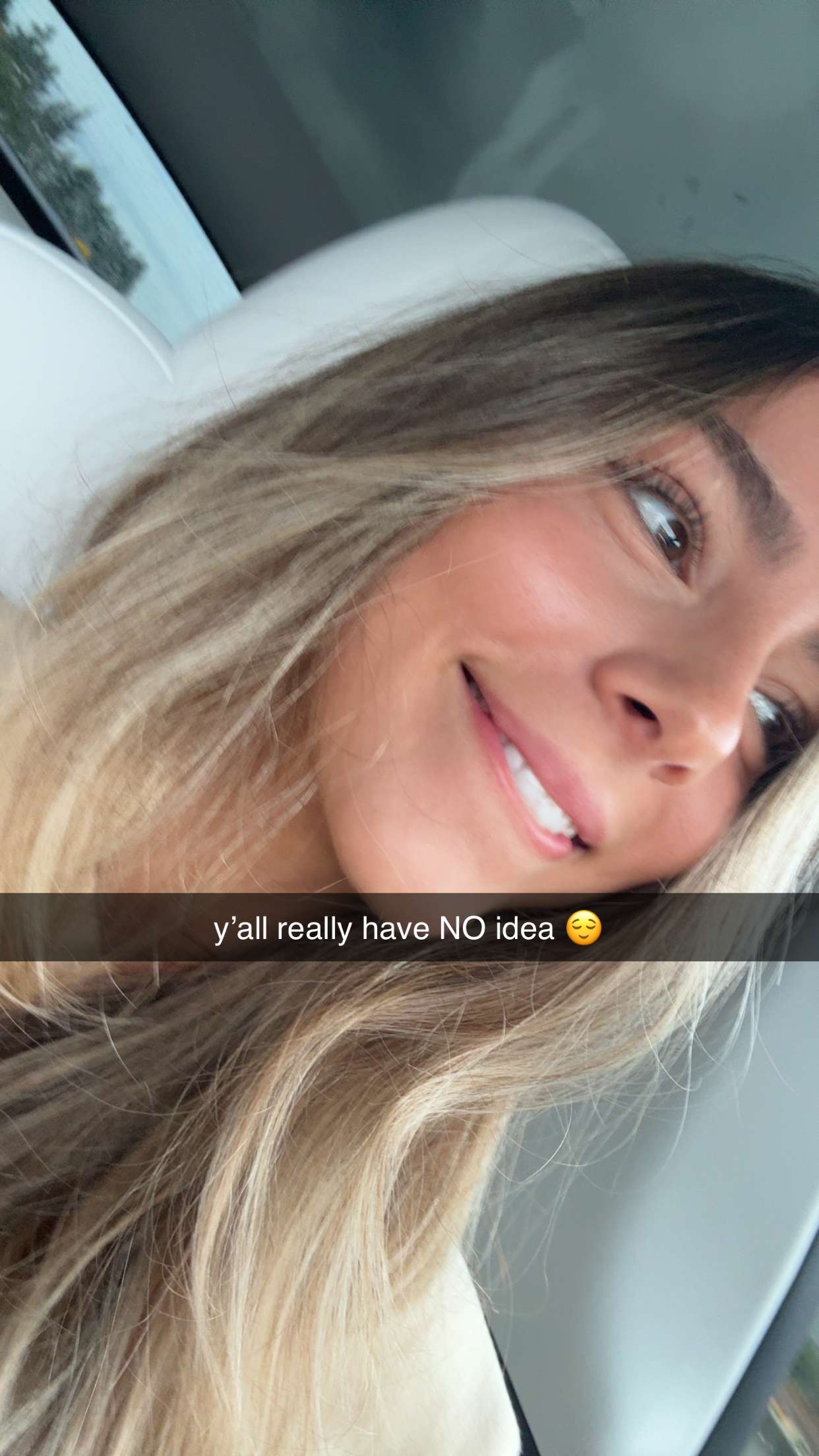 meelahrobbins snapchat image archive image