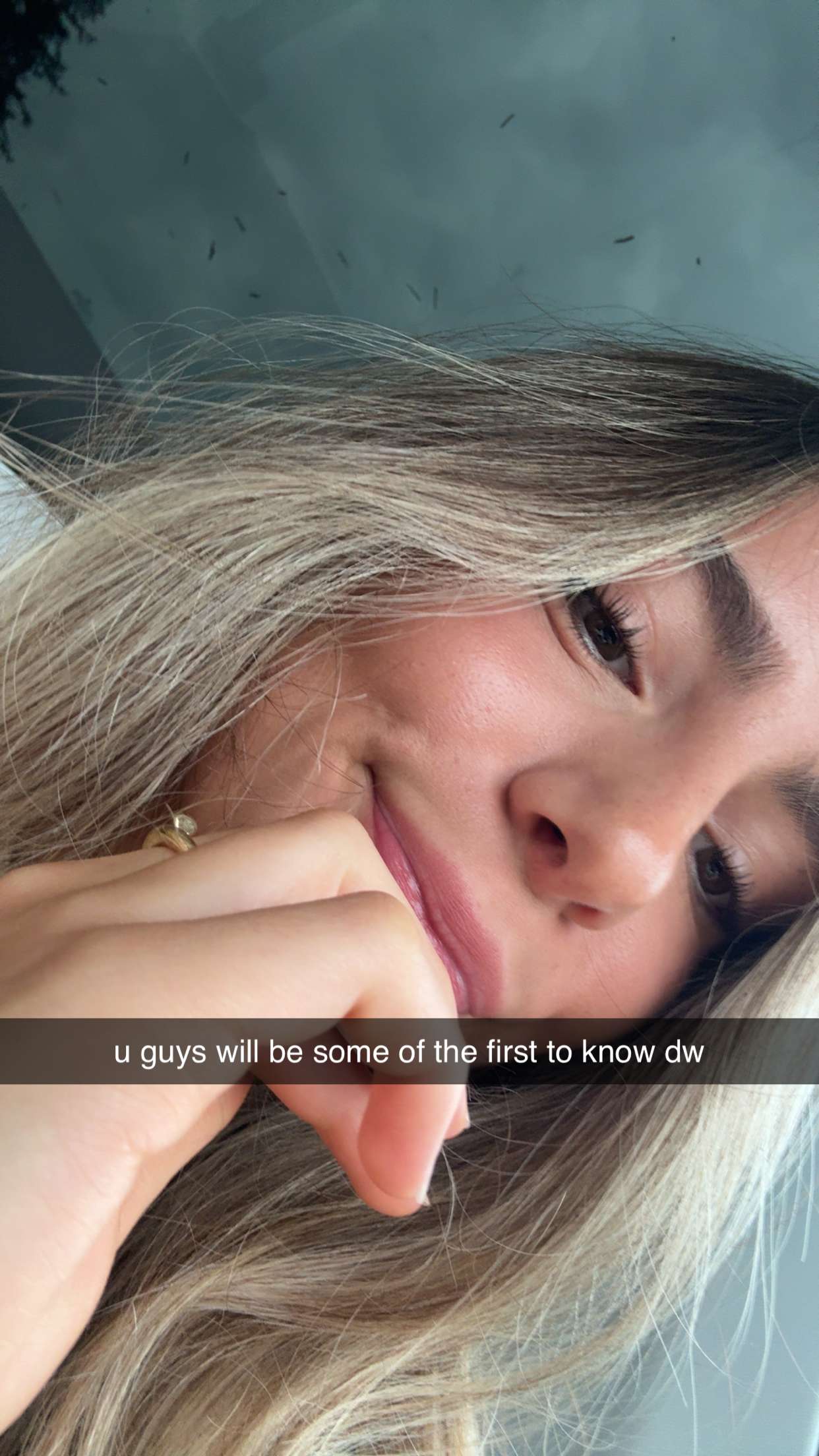 meelahrobbins snapchat image archive image